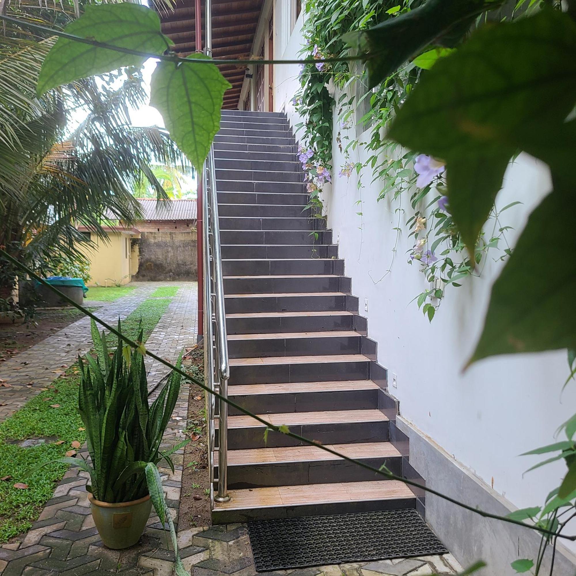 Gg Lodge Mirissa Esterno foto