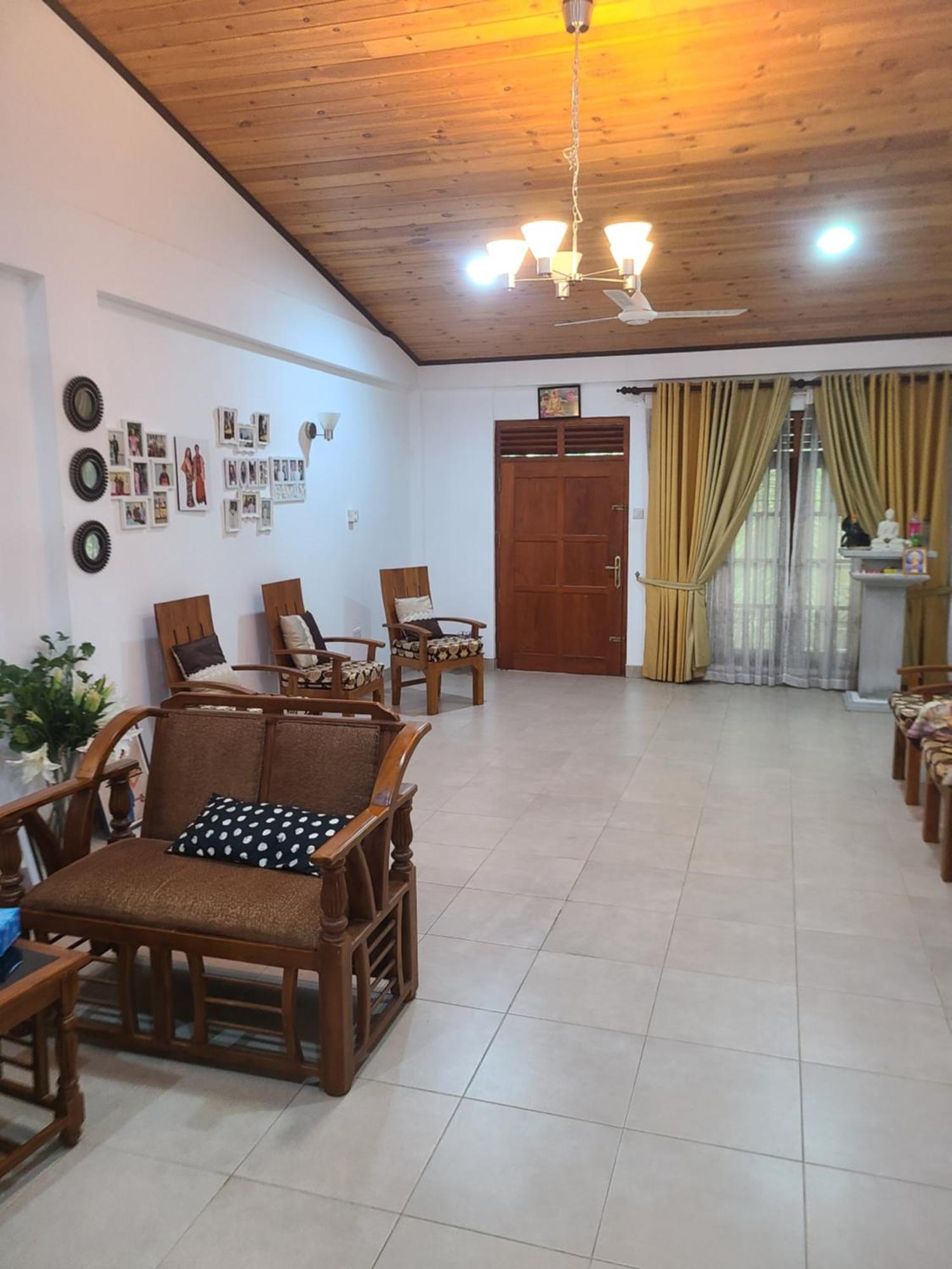Gg Lodge Mirissa Esterno foto